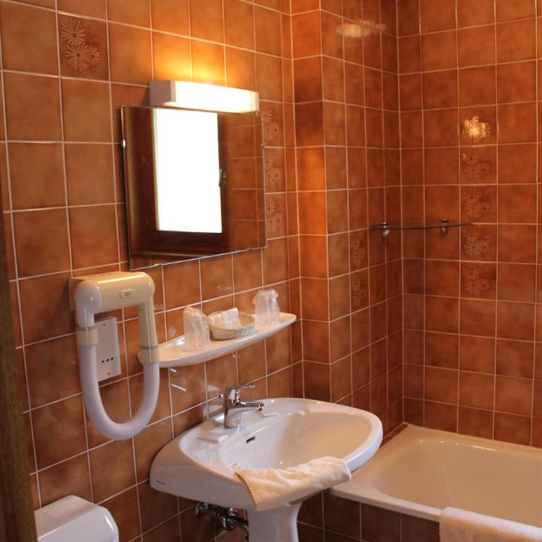 Les Moineaux - Chambre Familiale (4 Adultes) - 2