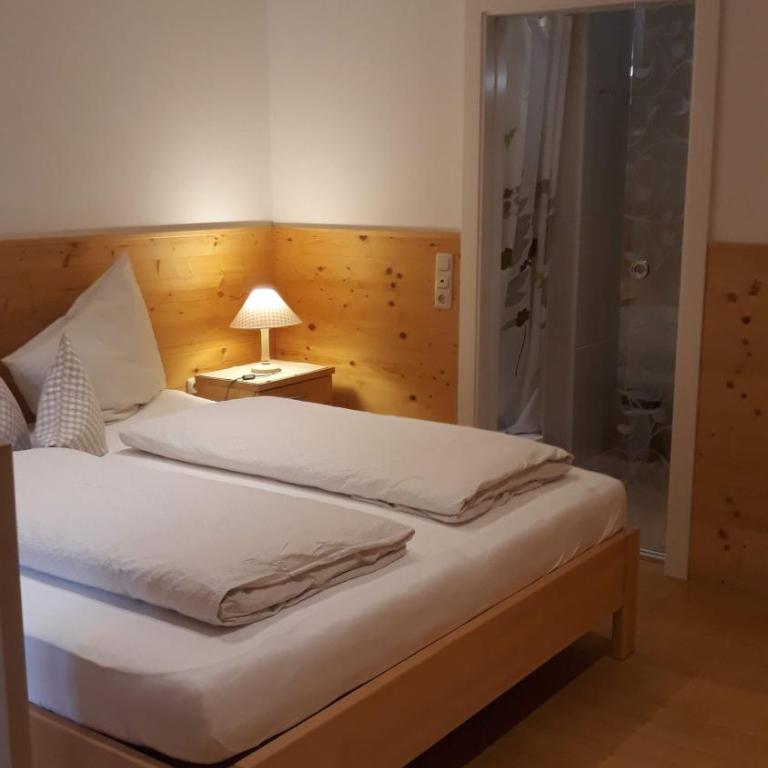 Pension Ladner - Chambre Double – Vue sur Lac - 3