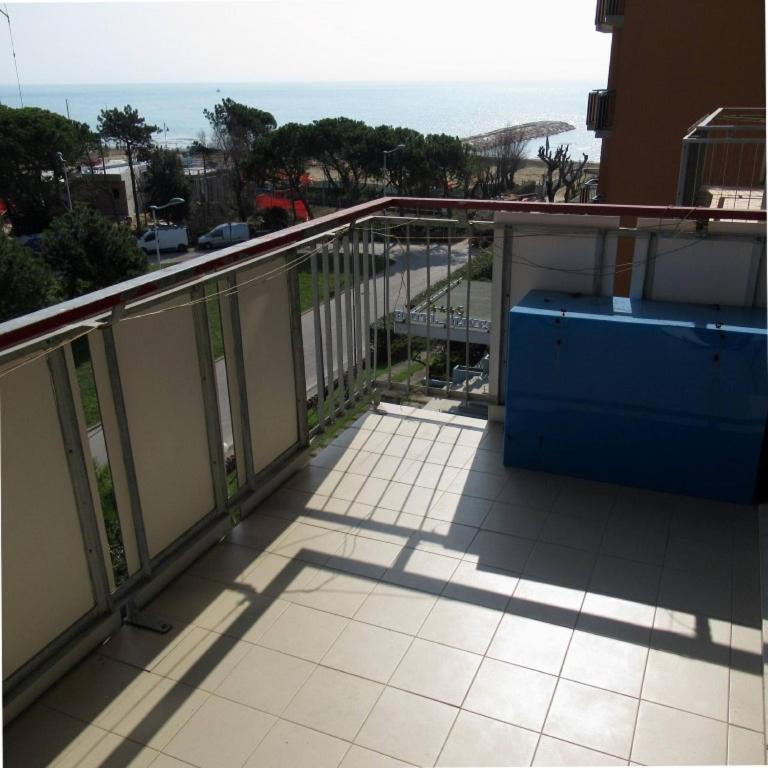 Bright and colorful studio with sea view - Monolocale - 9