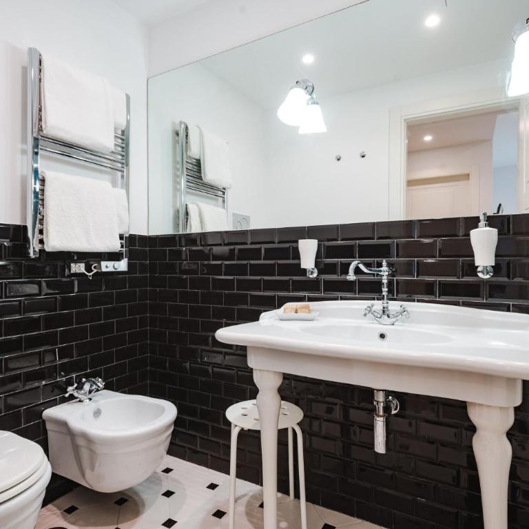 Nikis Collection Trastevere - Suite con Vasca Idromassaggio - 16