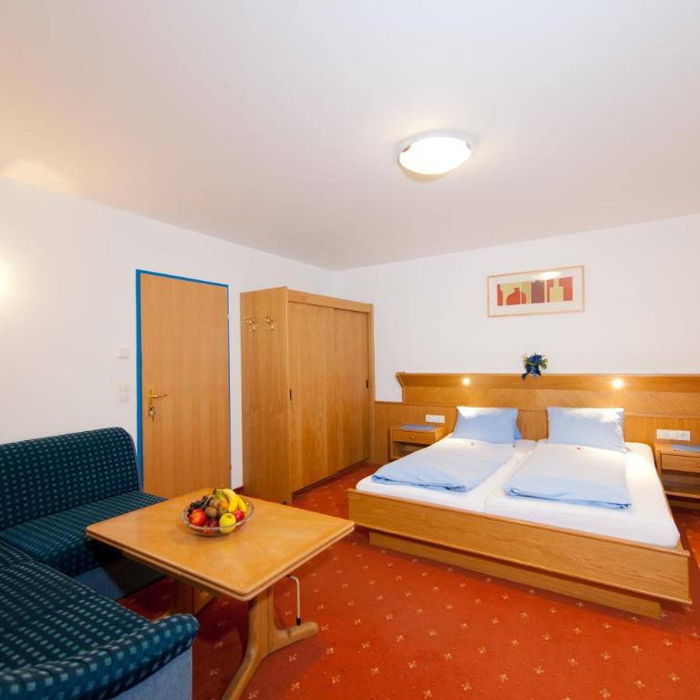 der Steinerwirt - B&B in bester Lage - Dreibettzimmer - 6