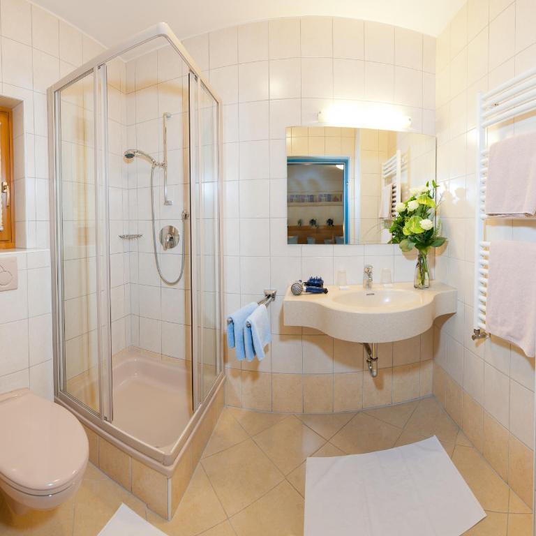 der Steinerwirt - B&B in bester Lage - Dreibettzimmer - 8