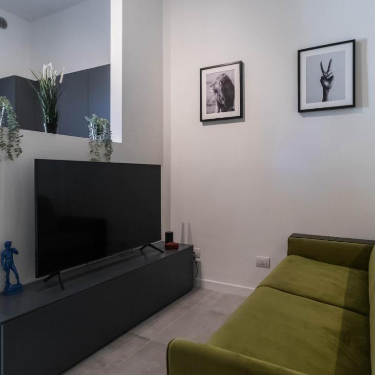 Cavour 82 - Appartamento con 2 Camere da Letto - 16