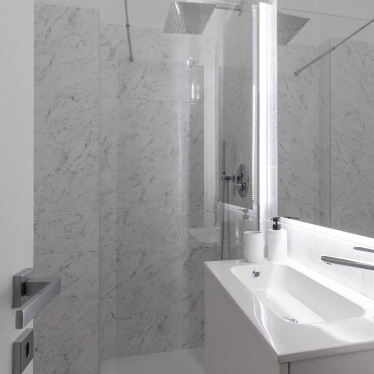 Cavour 82 - Appartamento con 2 Camere da Letto - 20