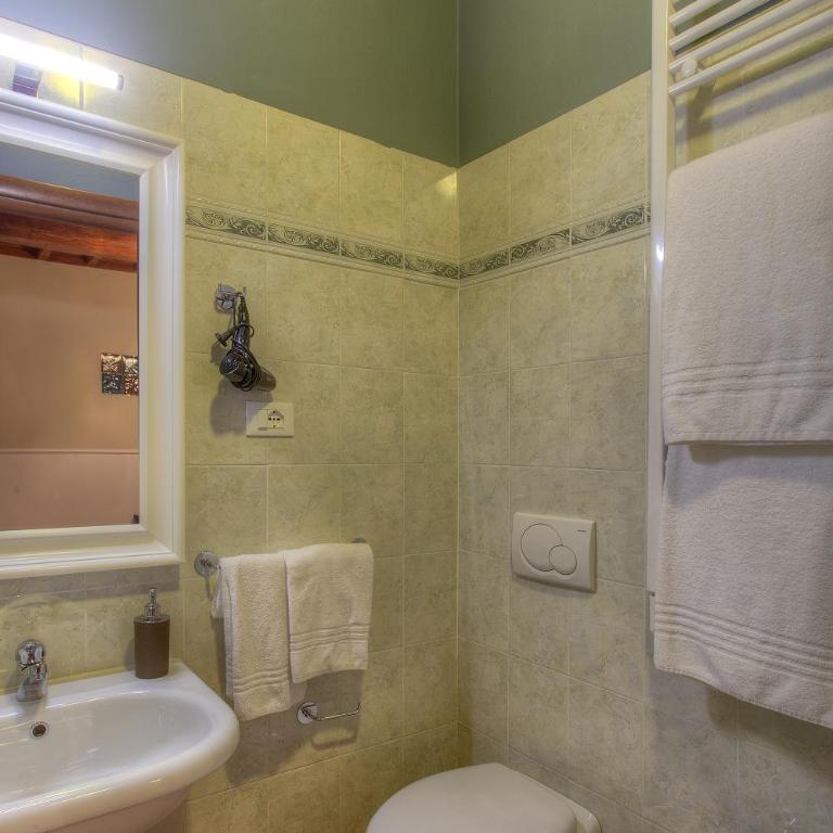 Home Boutique Santa Maria Novella - Camera Matrimoniale con Bagno Privato Esterno - 9