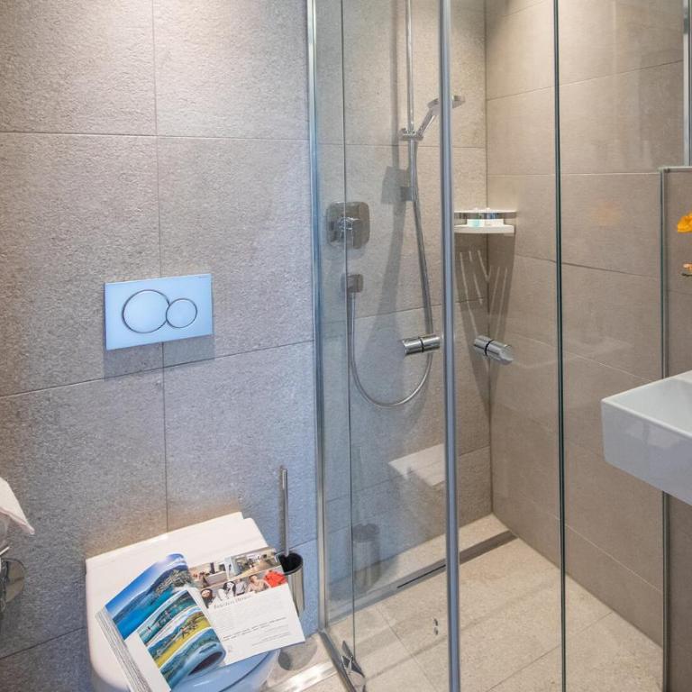 Emma Deluxe Aparthotel, Aircondition, ganzjährig beheizter Außenpool & Skibus direkt vor der Tür - Apartment mit 2 Schlafzimmern (6 Erwachsene) - 15