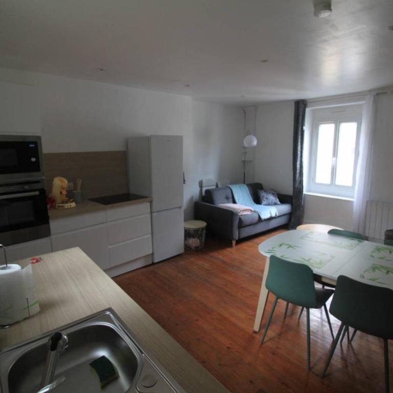 Duplex - En plein Centre Ville - 4 adultes et 2 enfants - Appartement 1 Chambre - 3