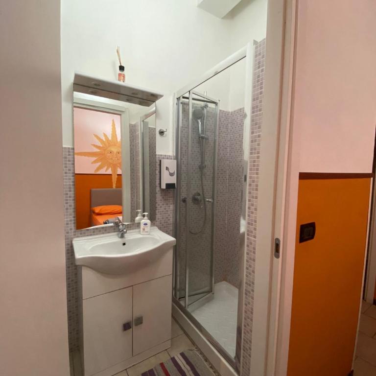 Emerald Fields - Twin Room with Private Bathroom - 1