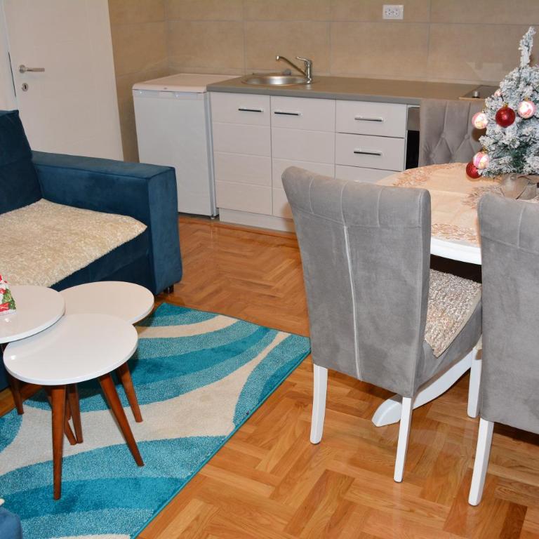Jovana stan na dan Pale - Two-Bedroom Apartment - 21