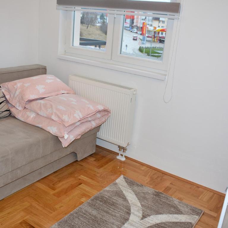 Jovana stan na dan Pale - Two-Bedroom Apartment - 25
