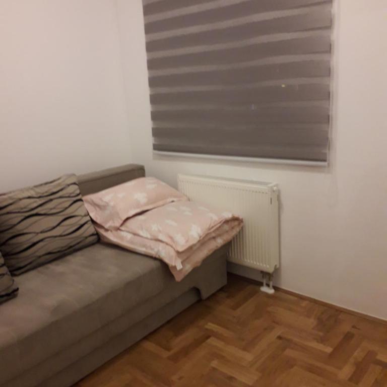 Jovana stan na dan Pale - Two-Bedroom Apartment - 27