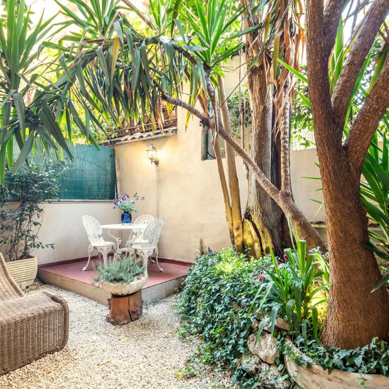GARDEN HOUSE - Luxury Guest House - Self check-in only - Camera King - 8