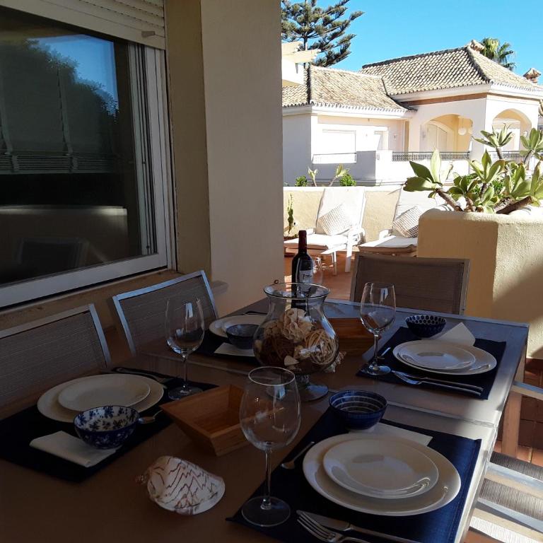 Holidays & Home Beachfront Neptuno I, Sea Views,Pool,Garden, Elviria - Superior Apartment - 19