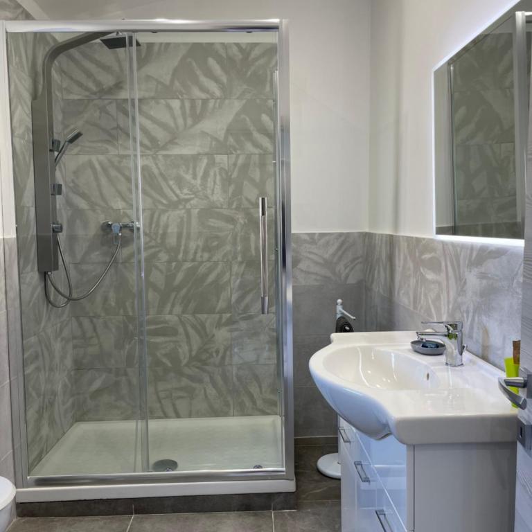 B&B Doralice - Double Room with Balcony - 26