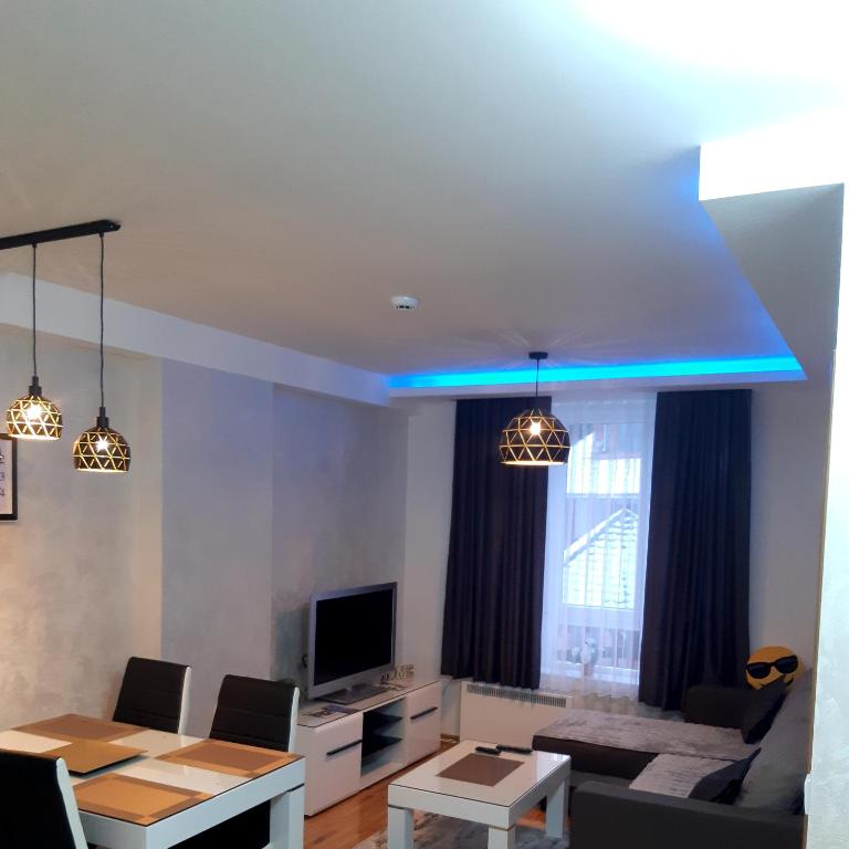 apartman Kraljevi čardaci Sadikovic sa garažom - Apartment with Mountain View - 2