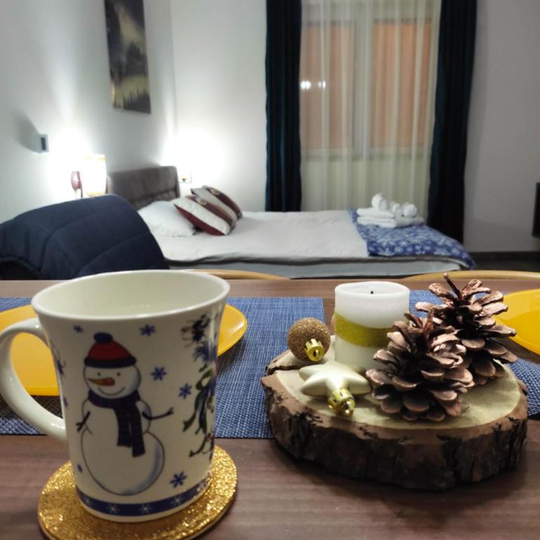 Apartmani Borova Iglica Divčibare - Deluks Dvokrevetna Soba sa Bračnim Krevetom/Zasebnim Krevetima i Pogledom na Planinu - 9