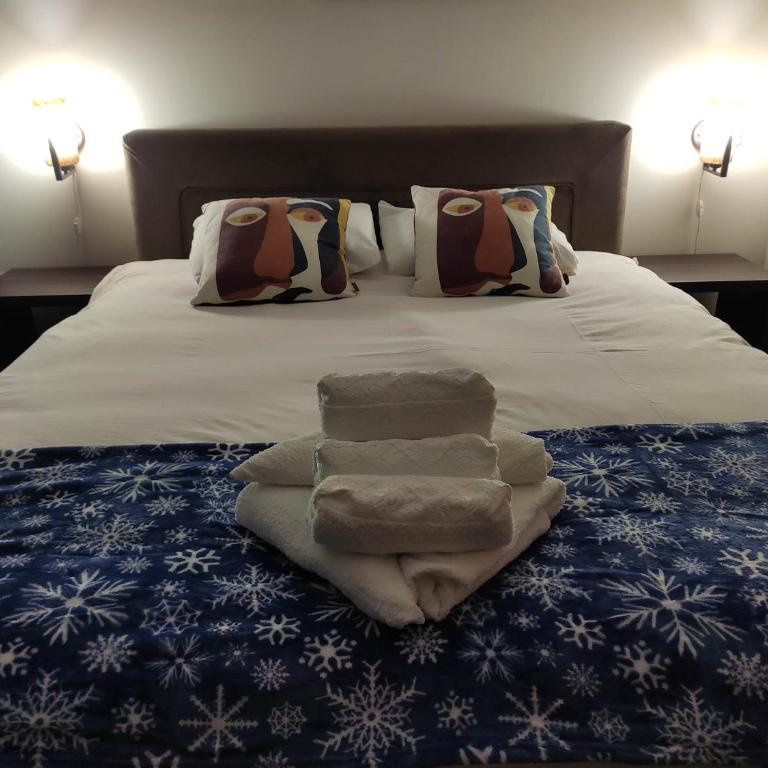 Apartmani Borova Iglica Divčibare - Deluks Dvokrevetna Soba sa Bračnim Krevetom/Zasebnim Krevetima i Pogledom na Planinu - 10