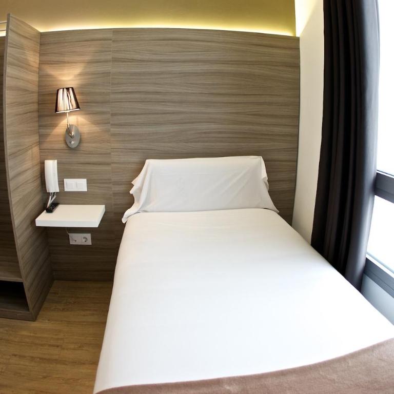 Hotel BESTPRICE Diagonal - Deluxe Single Room - 6