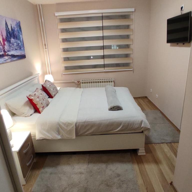 Apartman Stanišić Pale - Two-Bedroom Apartment - 8