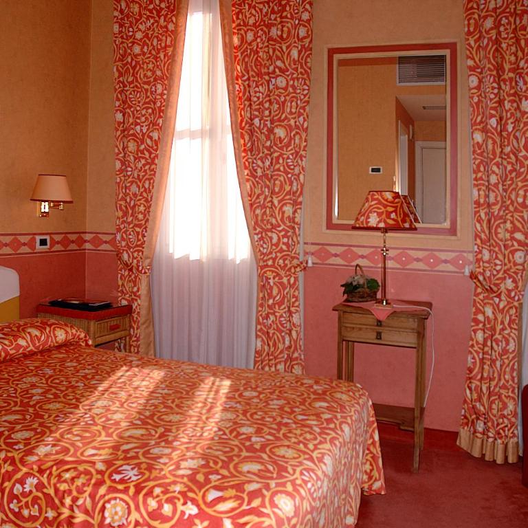 Hotel Colombia - Camera Standard Matrimoniale/Doppia con Letti Singoli - 4