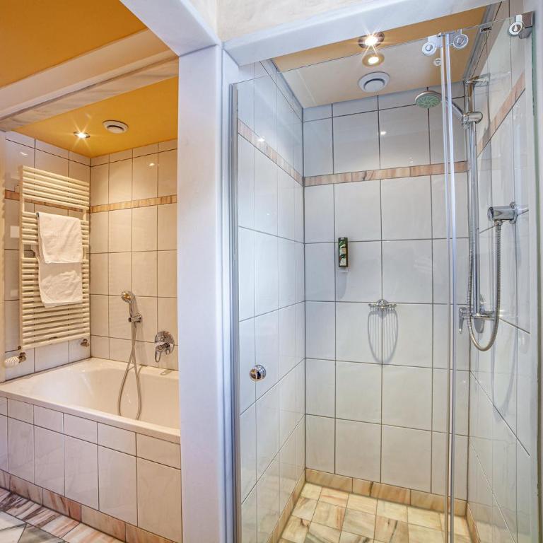 Sport- und Vitalhotel Seppl - Apartment mit Blick auf die Berge - 5