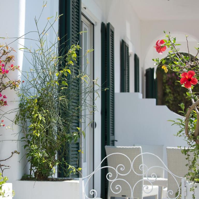 Villa Mariuccia Capri - Appartamento con 2 Camere da Letto e Balcone - 3