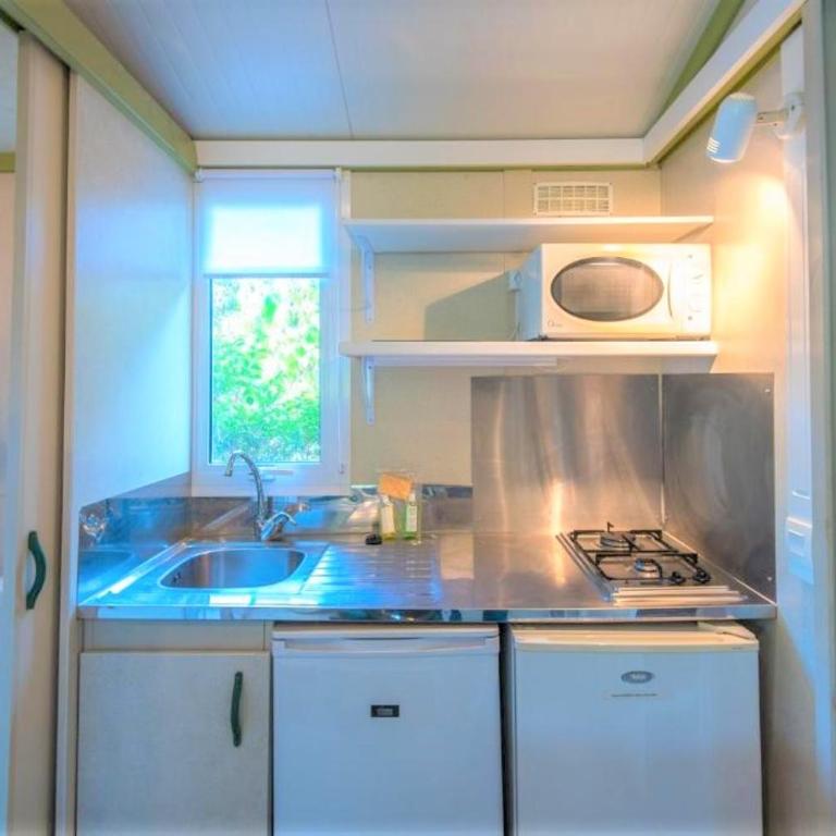 Camping La Pinède Enchantée - Bungalow (5 Adultes) - 6