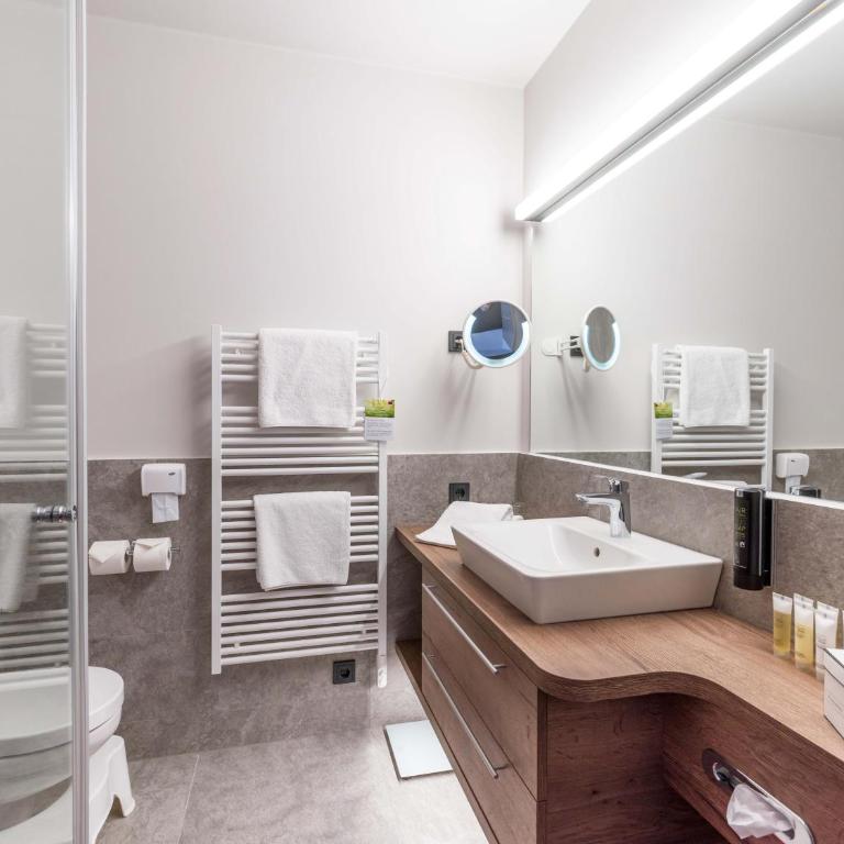 Vivea Hotel Bad Bleiberg - Doppelzimmer mit Balkon - 3