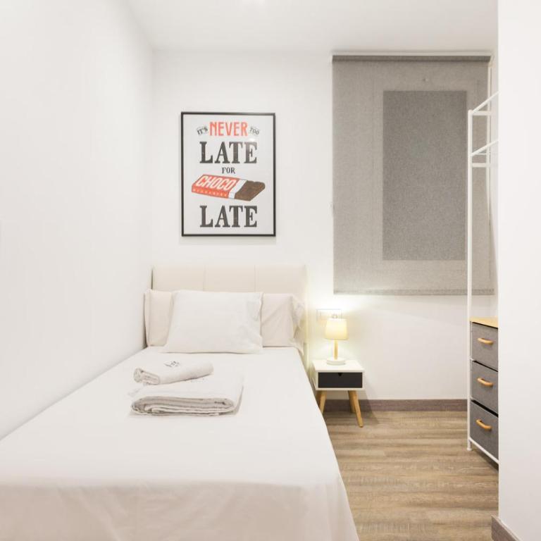The White Flats Les Corts - Apartment with Balcony G13 - 4