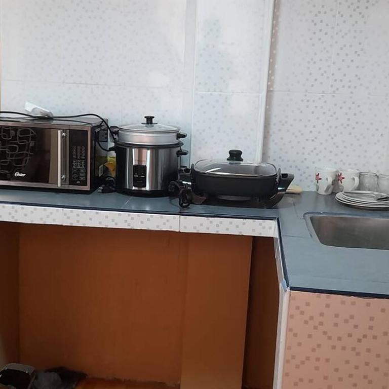 402 Comfy Apt WiFi kitchen SmartTV Central at Callao - One-Bedroom Apartment - 9