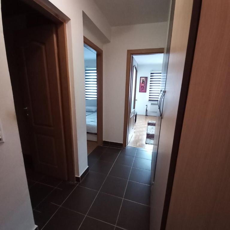 Apartman Pivasevic - One-Bedroom Apartment - 9