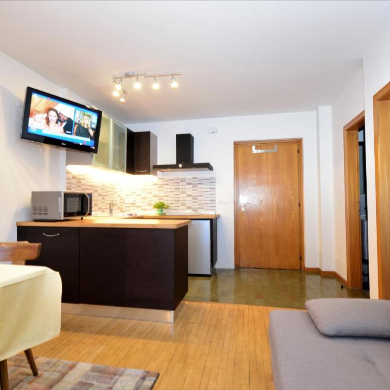 Residence Albierch - Appartamento con 1 Camera da Letto e Balcone - 16