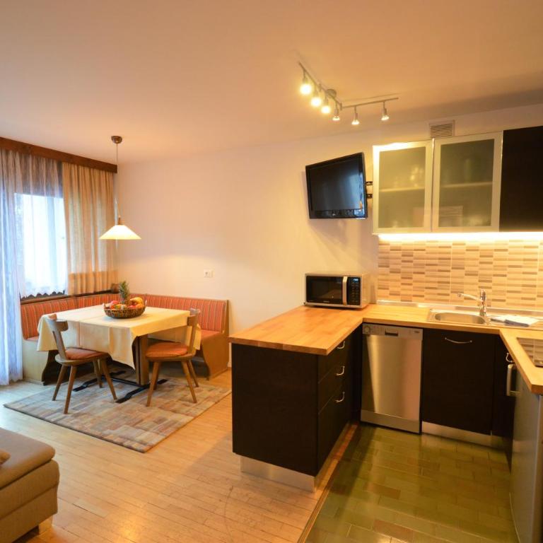 Residence Albierch - Appartamento con 1 Camera da Letto e Balcone - 20