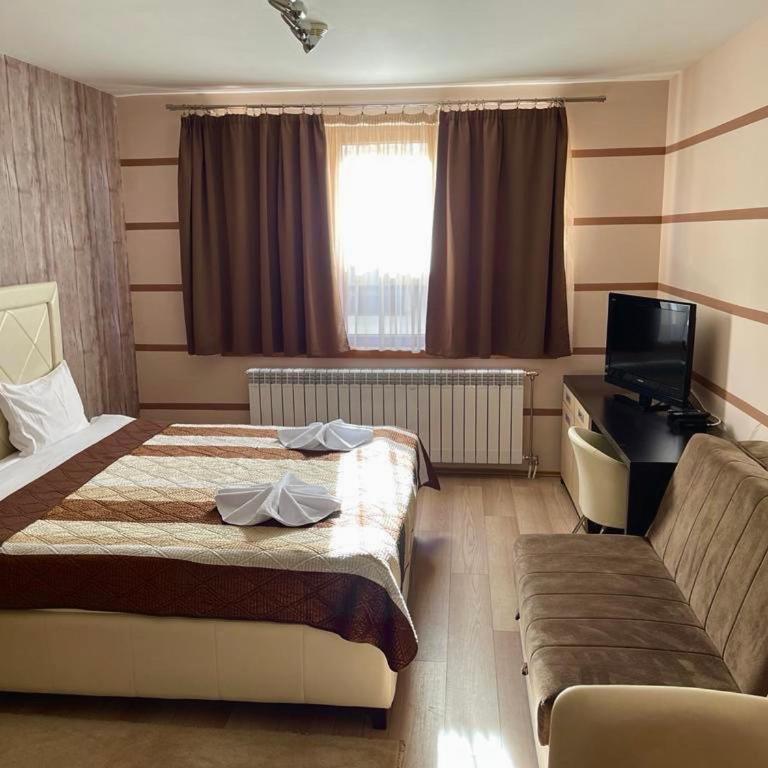 Alpine Luxe Janosevic Kopaonik 011 - One-Bedroom Apartment - 1
