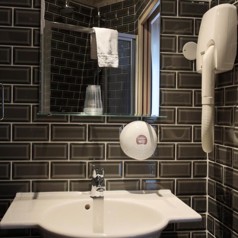 Grand Hotel du Loiret - Chambre Triple - 3