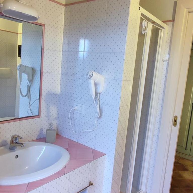 Casa Tudor Art Luxury Rooms - Camera Quadrupla - 7