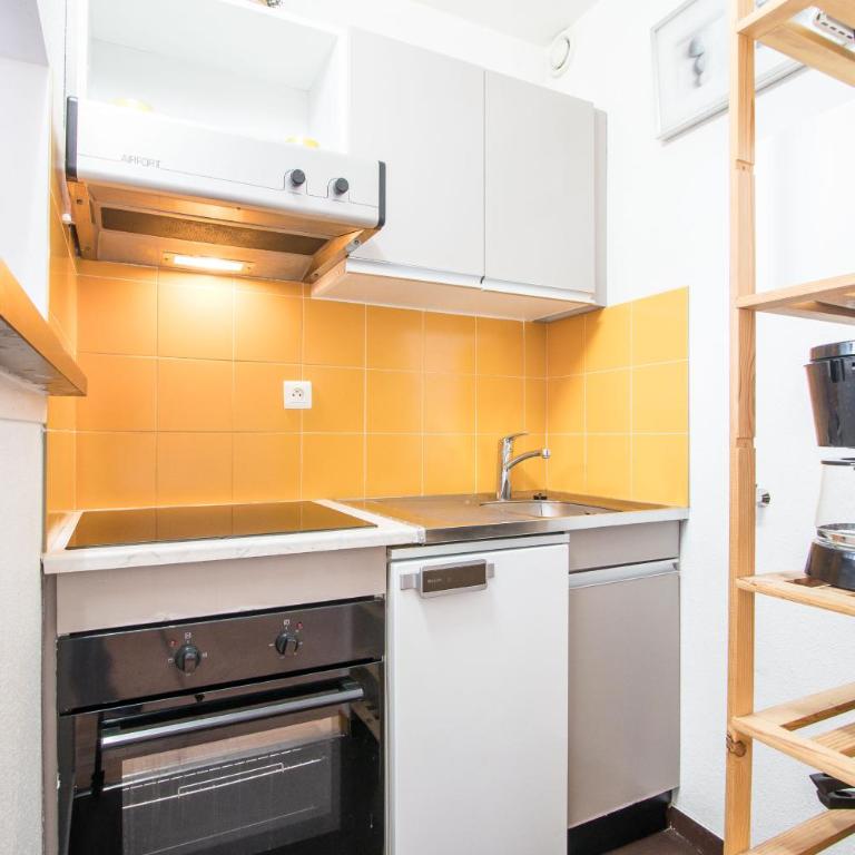 Plaza Valberg centre studio cabine - Studio - 17