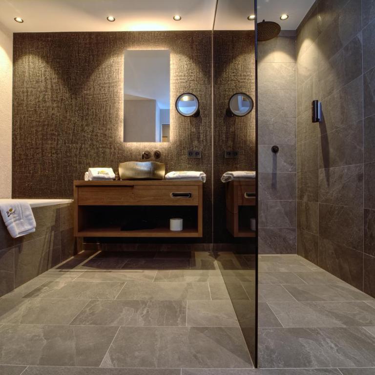 Bonfanti Design Hotel - Royal Suite con Balcone - 3