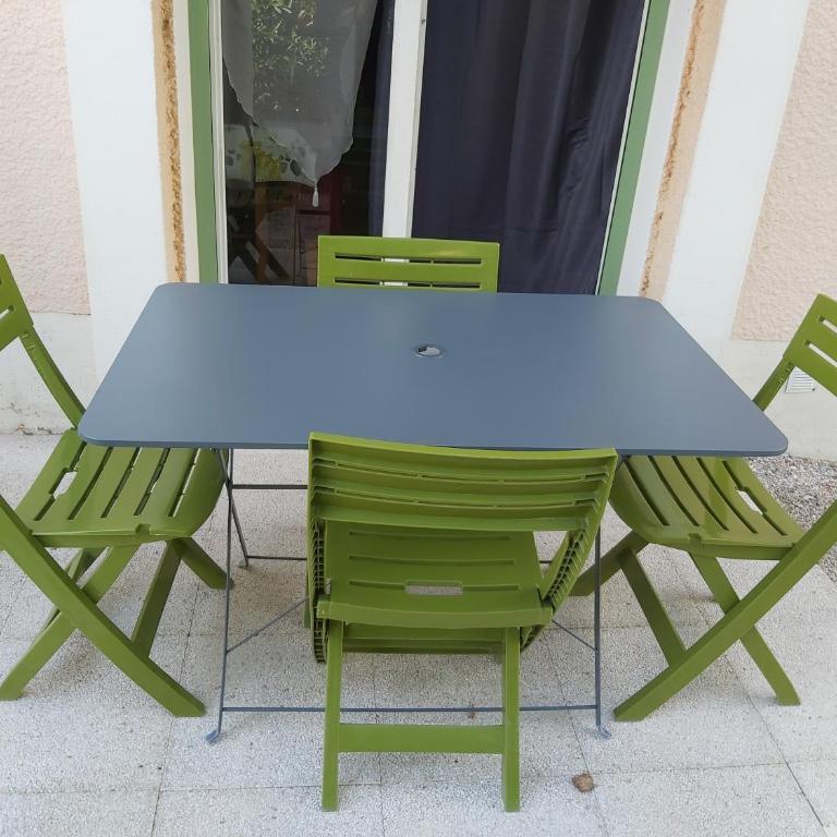 Havre de paix appart climatisé,piscine,wifi - Appartement 1 Chambre - 8