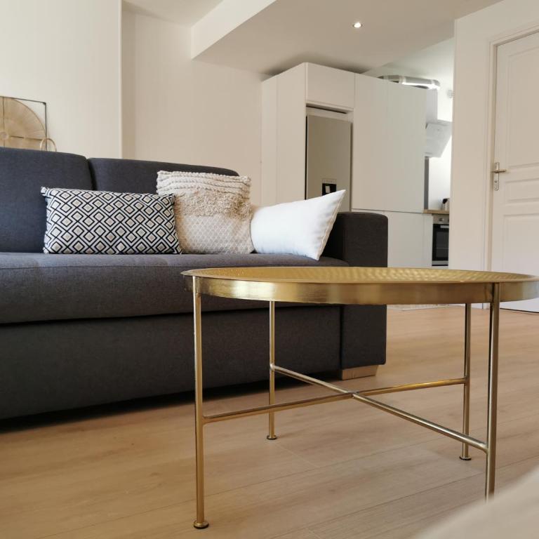 L'EMILIO - hypercentre, lumineux et vue Loire - Two-Bedroom Apartment - 10