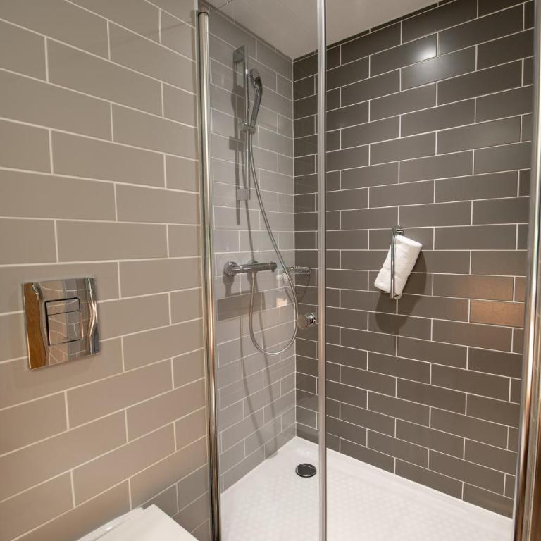 Holiday Inn Express - Arcachon - La Teste by IHG - Chambre Lit Queen-Size Standard - Petit-Déjeuner Gratuit - 2