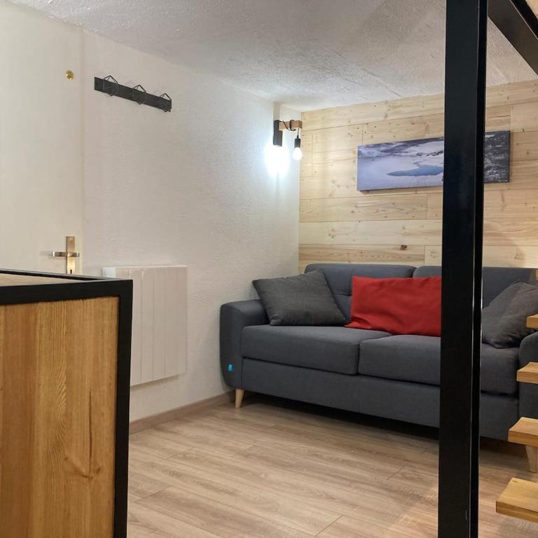 MyHome - Génépis 36 - Super T4 8 pax skis aux pieds - Val Claret - Three-Bedroom Apartment - 7