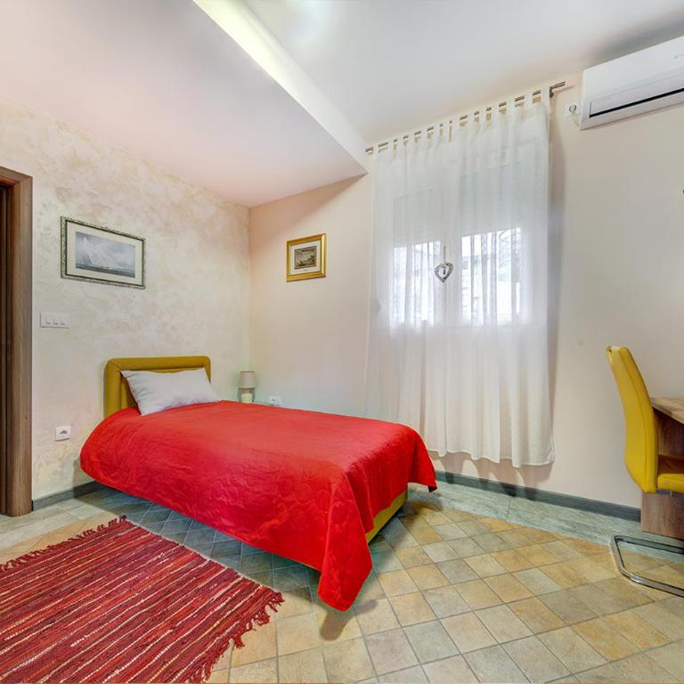 Castelomi - Single Room - 1