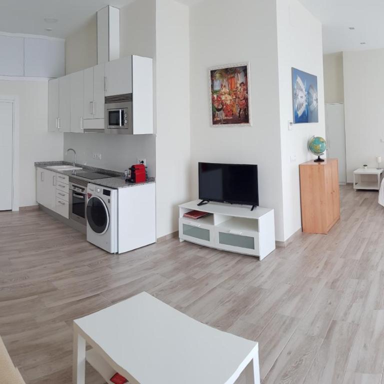 Studio Sorolla - Spacious studio near Valencia's beaches - One-Bedroom Apartment - 1