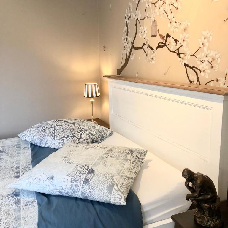 BedinReims "burgundy bottle" 110m2 Exceptional, 4 chambres doubles, 2 bain, free park & wifi, tout équipé - Appartamento - 21