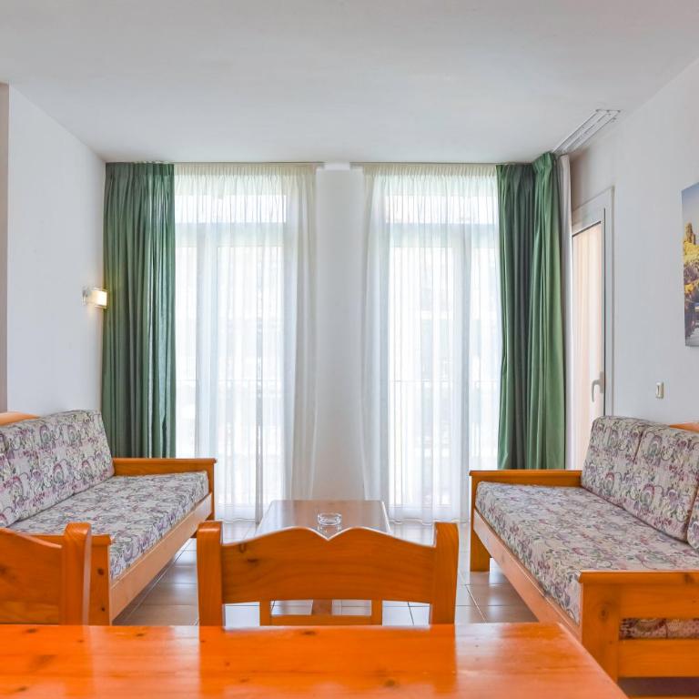 Aptos. Comte D´Empuries - Apartamento de 1 dormitorio (4 adultos) - 31