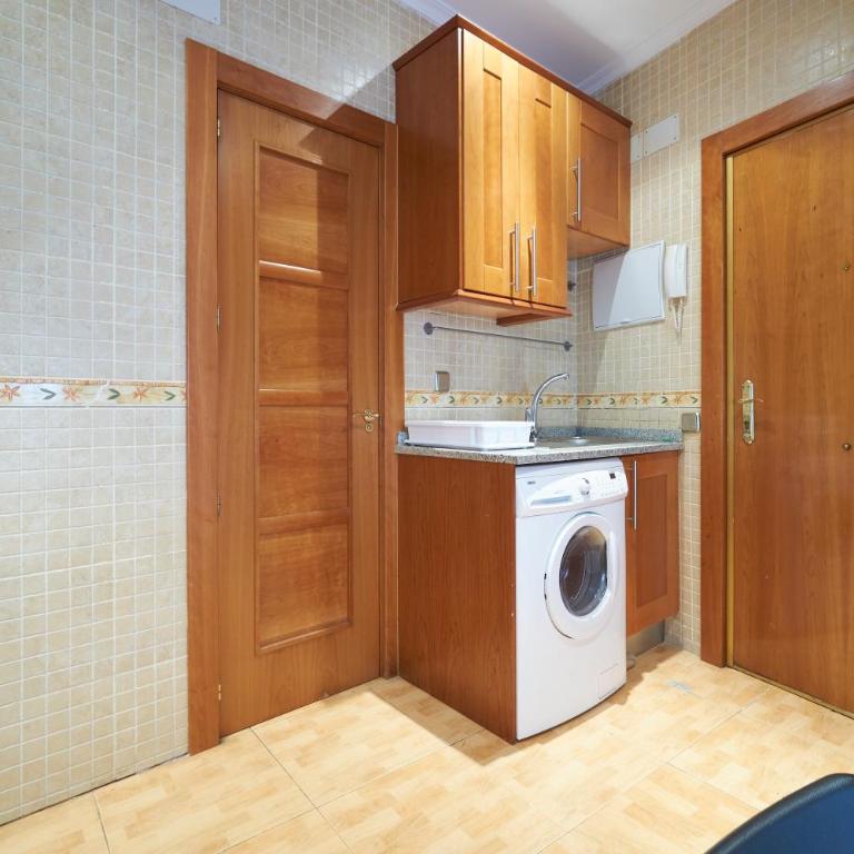 Apartamentos Madrid Atocha - Studio - 4