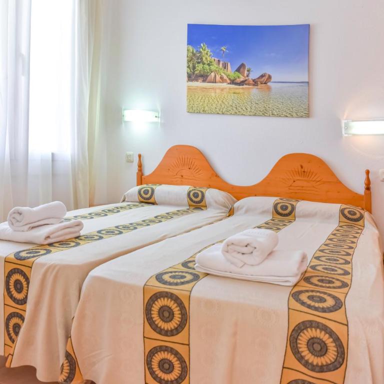 Aptos. Comte D´Empuries - Apartamento de 1 dormitorio (4 adultos) - 32