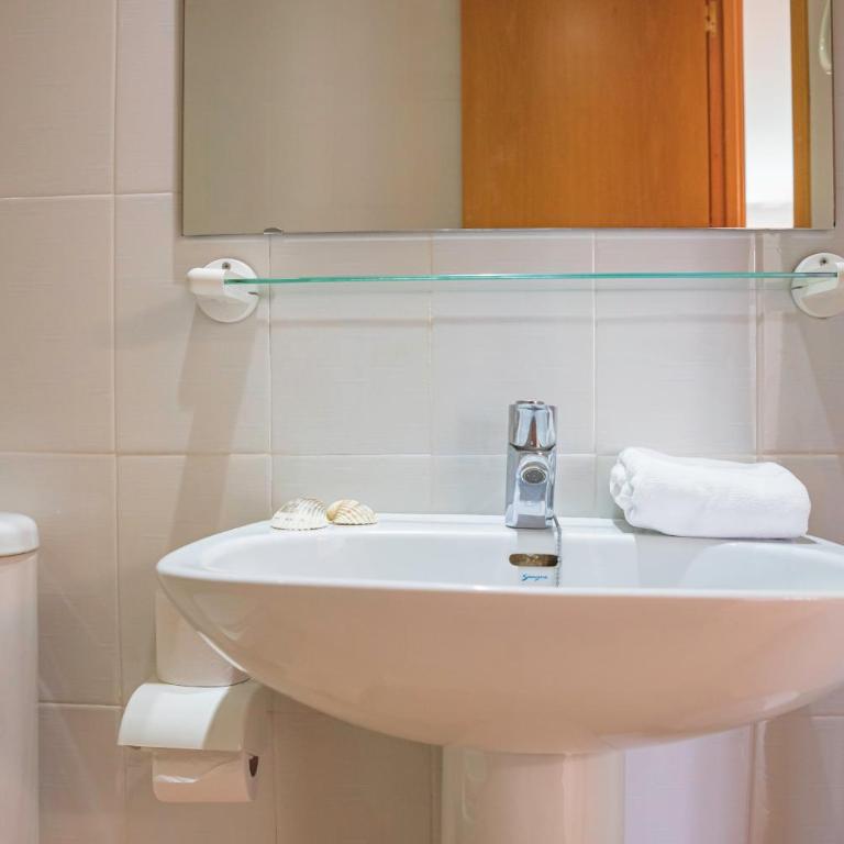 Aptos. Comte D´Empuries - Apartamento de 1 dormitorio (4 adultos) - 36