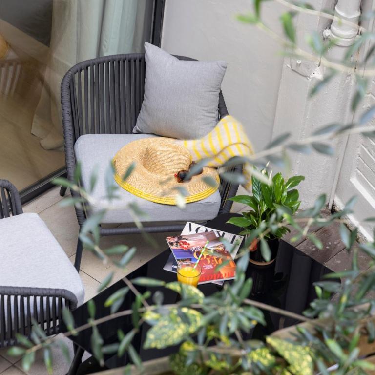 Yuna Blanche - Serviced Apartments - Appartement 2 Chambres avec Terrasse - Rez-de-Chaussée - 85 m² - 4